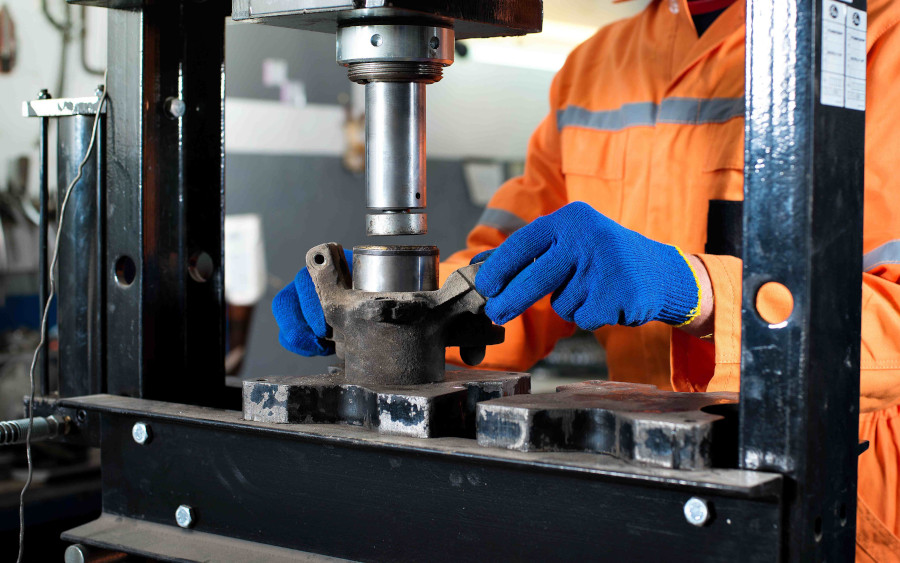 Prasa hydrauliczna do metalu